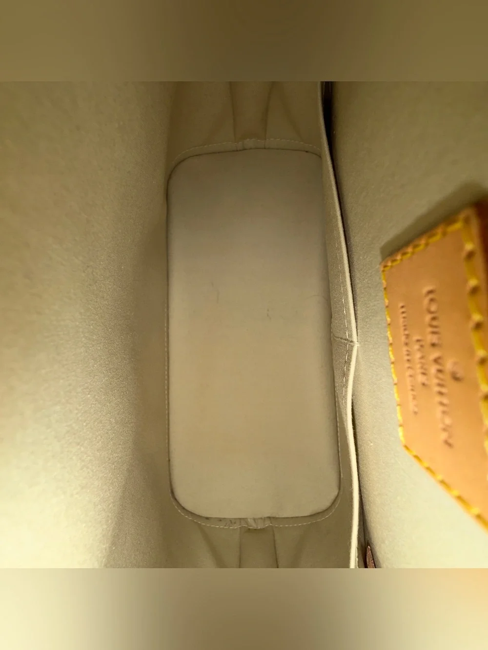 Louis Vuitton Vernis Alma PM, Yellow